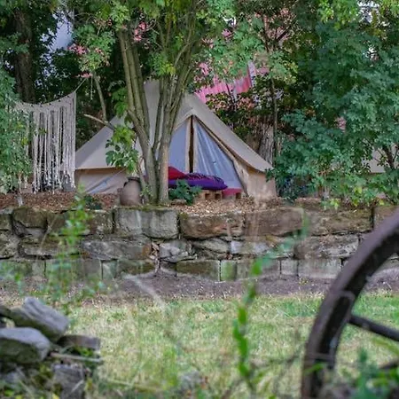 Into The Glamping - Oak Οργανωμένο κάμπινγκ